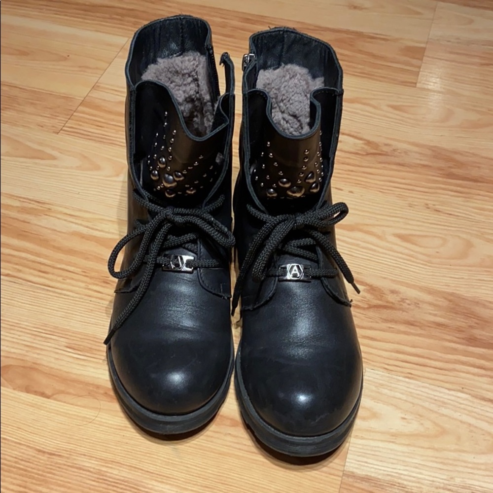 Winter black Leathers boots  with natural fur